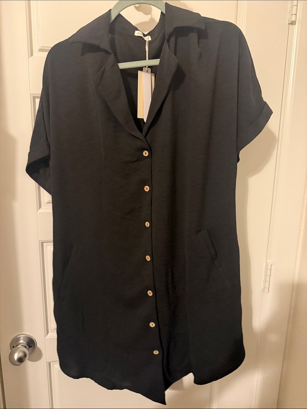 Relaxed Black Short-Sleeve Button Tunic